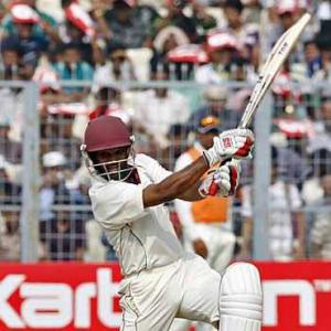 West Indies banking on Chanderpaul to save Test