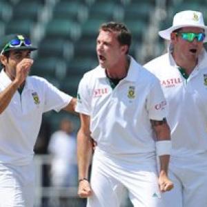 Steyn sparks another Australia collapse