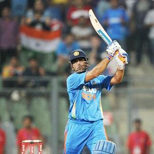 India thump England by 6 wickets, take 4-0 lead in ODI series