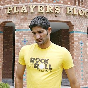 Tanvir accused of issuing death threat to wife
