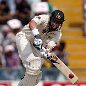 Hussey guides Australia to 316 with 15th ton