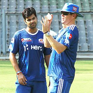 Tendulkar should be fit for April 16th tie: Pollock