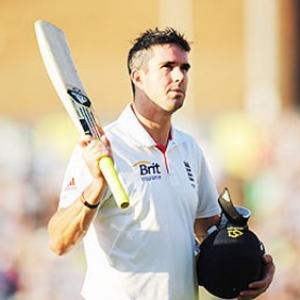 Pietersen dropped from England Test squad