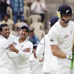 Six wickets on unhelpful pitch is good show: Ojha