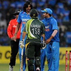 Dhoni, Hafeez play down Ishant-Akmal on-field face-off