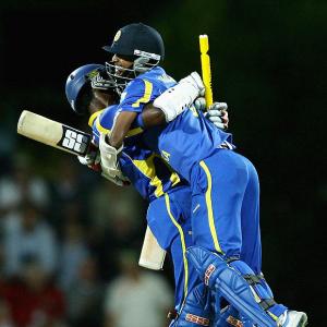 PIX: Jayawardene leads chase as Lanka down Australia