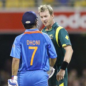 Dhoni lashes out at Lee, says no business to obstruct