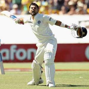 Siddle strikes as Australia dominate India again