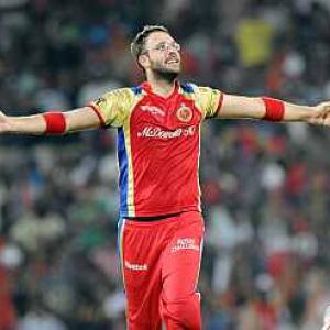 RCB will hope to dent Deccan to book playoff ticket