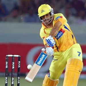 IPL: Dhoni, Bravo help Chennai eliminate Mumbai