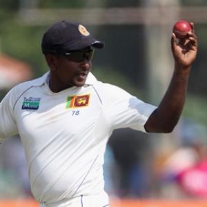 Herath thrives again in Galle as New Zealand struggle
