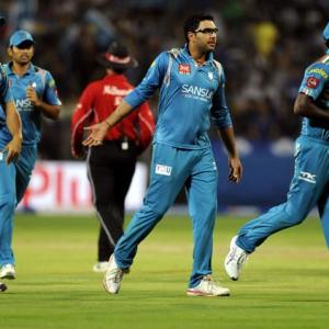 Yuvi's Pune look to punish MI after breaking losing spell