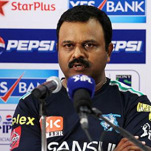 IPL: Amre defends decision to bowl Dinda at death