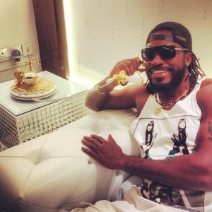 'Sexist' Chris Gayle gives 'dating advice'