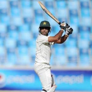 Hafeez returns to Pakistan squad for Sri Lanka Tests