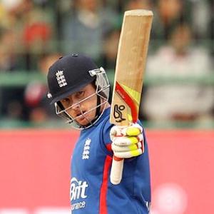 Bell, Bresnan lift England to easy victory in Dharamsala