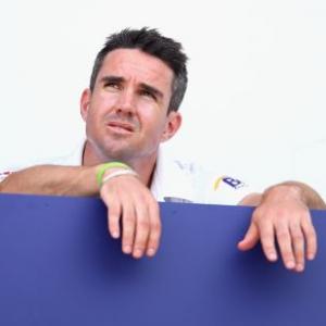 Pietersen out of rest of second Test