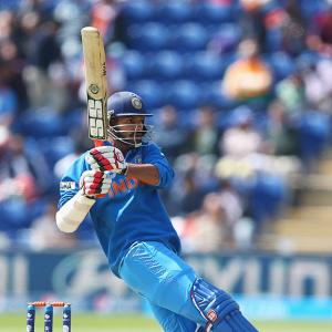 'Courageous' Dhawan enjoys pressure situations