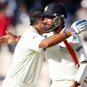 India off to slow start after Australia have Sehwag early