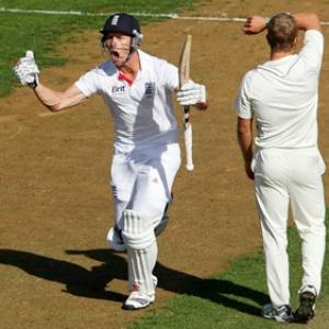 England batsmen dominate Day 1 of second Test