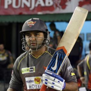 Moody praises on Parthiv for mature knock