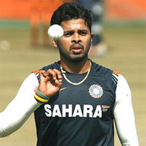 Sreesanth, two other RR players held over spot-fixing