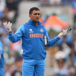 Dhoni blasts non-performing bowlers, says can't be 'spoon-fed'