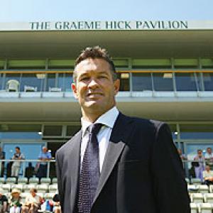 Former England batsman Hick among new Australia coaches for ODI series