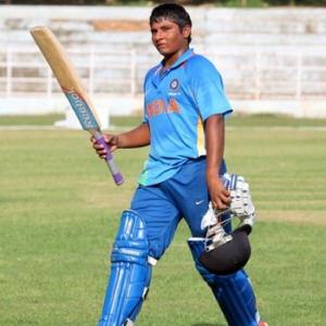 Sarfaraz's 66-ball century steers India colts to victory over SA