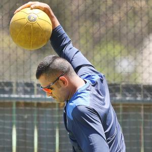 Dhoni unconcerned about India's poor record at Gabba
