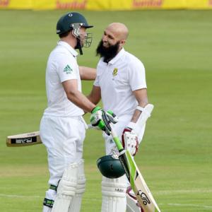 Centurion Test: Amla, De Villiers share record stand to flay WI