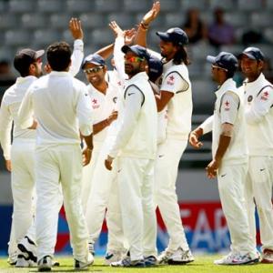 Auckland Test in the balance after bowlers lead India's fightback