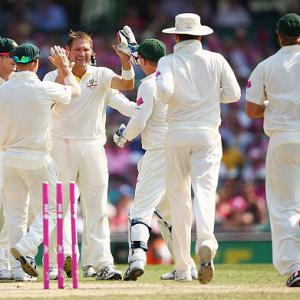 Australia win at SCG to sweep Ashes series 5-0