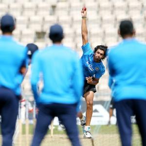 India bowling coach gives no time-frame for Ishant's return