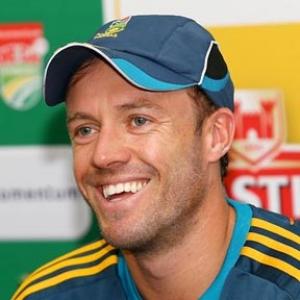 South Africa in no hurry to select new Test captain
