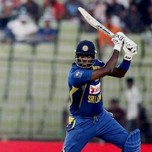 Mathews rallies Sri Lanka past Bangladesh