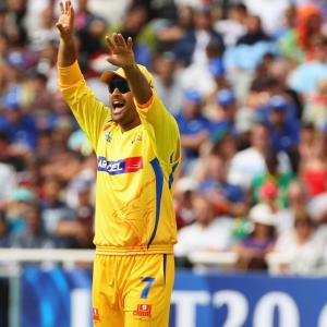 Angry Dhoni offers to quit as CSK skipper, India Cements VP