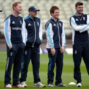 Despite 0-2 deficit, Moores optimistic of England saving ODI series