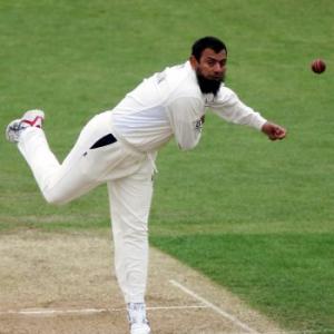 England's spin consultant Saqlain eager to assist Pak spinners
