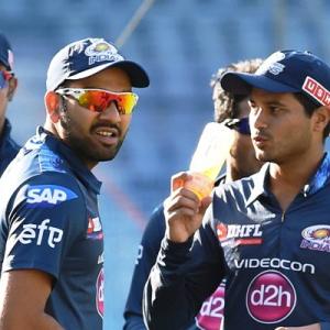 Rohit demands better batting from Mumbai Indians in first six overs