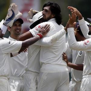 India off to a horror start after Ishant sends SL crashing for 201