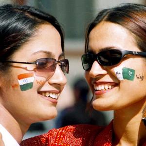 Unforgiving cricket-crazy fans set for Indo-Pak World Cup clash