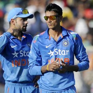 Axar, Raina likely to get a go in Sydney Test