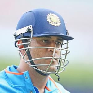 Tri-series: Dhoni backs Dhawan to come good in must-win tie
