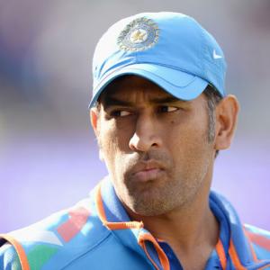 'Dhoni's confidence in the players' ability is helping India'