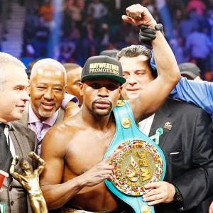 Mayweather maintains undefeated run after beating Pacquiao in megabout