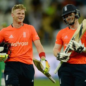 Brilliant Billings fires England to opening win