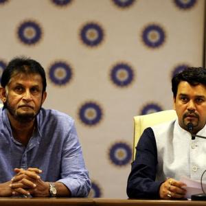 Thakur calls Patil 'unethical' for spilling beans on Dhoni, Sachin