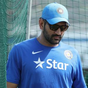 Can captain Dhoni avoid another series defeat?