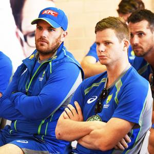Finch loses captaincy, Smith to lead Australia at World T20